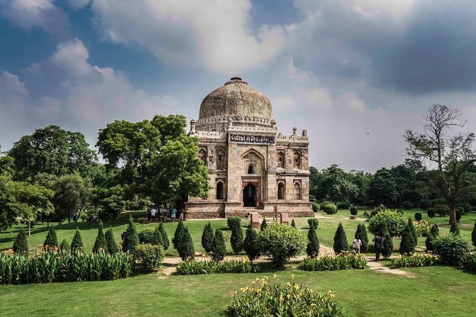 लोधी गार्डन का रास्ता